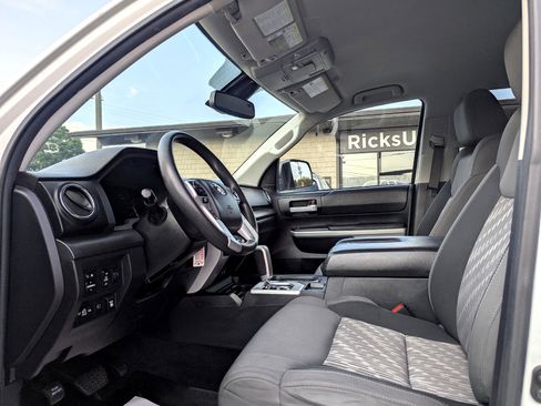 Used 2021 Toyota Tundra SR5 w/ SR5 Upgrade Package image 13