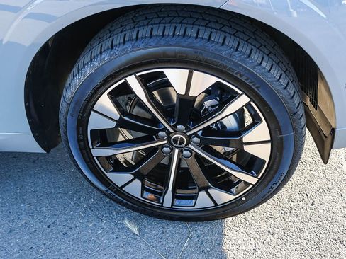 New 2026 Volvo XC60 B5 Plus w/ Climate Package PRO AWD/4WD image 14