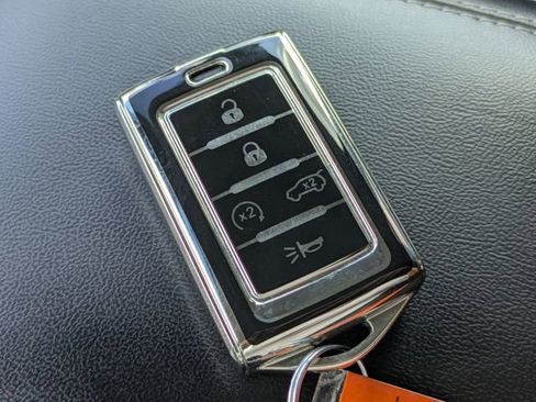 Used 2024 Jeep Grand Cherokee Limited image 31