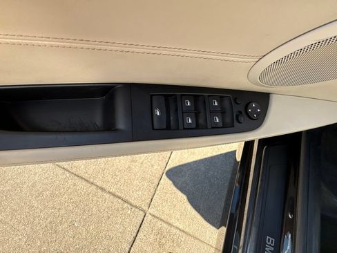 Used 2015 BMW Z4 sDrive28i RWD image 13