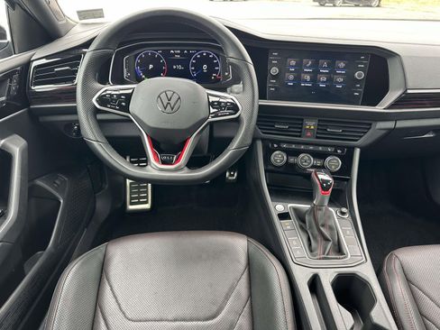 Certified 2022 Volkswagen Jetta GLI Autobahn w/ GLI Black Package image 8