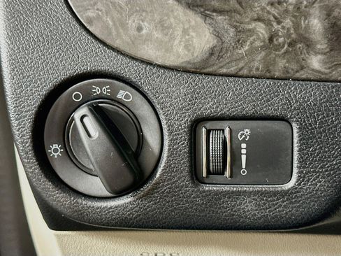 Used 2016 Dodge Grand Caravan SE w/ Quick Order Package 29E SE FWD image 16