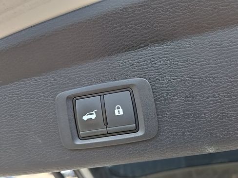 Used 2024 Mitsubishi Outlander SE AWD/4WD image 30