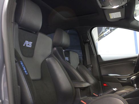 Used 2017 Ford Focus RS image 19
