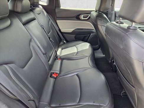 Used 2025 Jeep Compass Limited AWD/4WD image 17