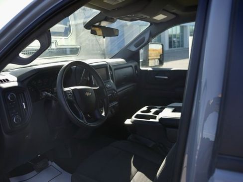 Used 2024 Chevrolet Silverado 2500 Custom w/ Custom Convenience Package image 25