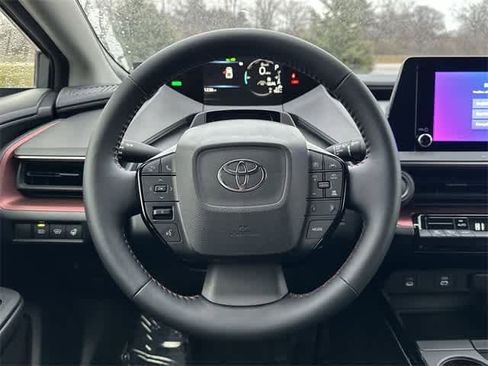 Used 2026 Toyota Prius Plug-In Hybrid image 7