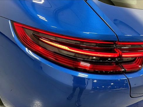 Used 2018 Porsche Panamera 4S image 39