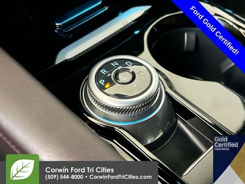 Certified 2025 Ford Explorer Platinum w/ Ultimate Package image 10