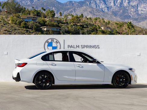 Certified 2025 BMW 330i Sedan w/ M Sport Package image 5