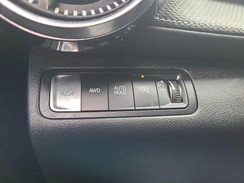 Used 2025 Chevrolet Equinox LT w/ Safety and Technology Package AWD/4WD image 22