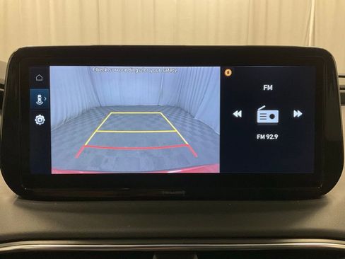 Used 2023 Hyundai Santa Fe SEL w/ Winter Weather Package image 21