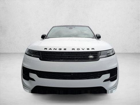Used 2025 Land Rover Range Rover Sport Dynamic SE AWD/4WD image 9