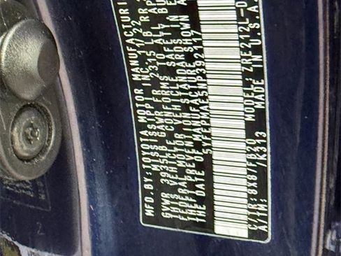 Used 2022 Toyota Corolla LE image 31