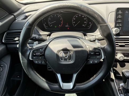 Used 2018 Honda Accord Sport image 11