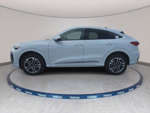 Certified 2025 Audi Q5 Premium Plus w/ Premium Plus AWD/4WD image 9
