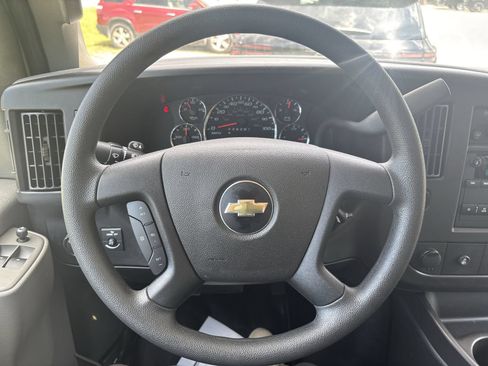 Used 2024 Chevrolet Express 3500 LS RWD image 17