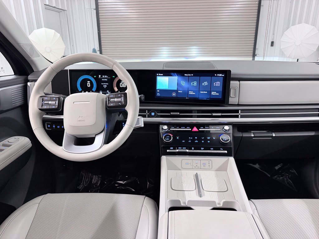 Used 2025 Hyundai Santa Fe SEL FWD image 22