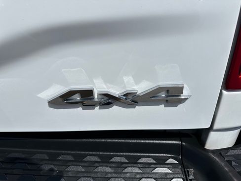 Used 2022 RAM 2500 Tradesman AWD/4WD image 12