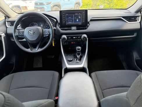 Used 2020 Toyota RAV4 LE w/ Carpet Mat Package AWD/4WD image 14