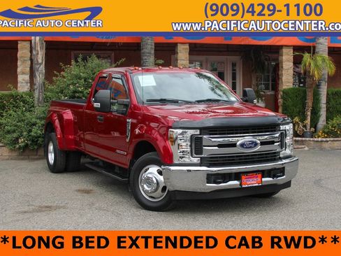 Used 2019 Ford F350 XLT w/ Camper Package image 1