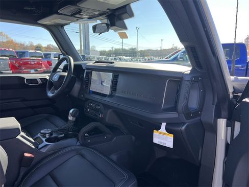 New 2025 Ford Bronco Big Bend w/ Black Diamond Package image 12