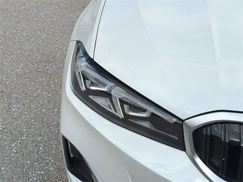 Used 2025 BMW 330i Sedan image 10