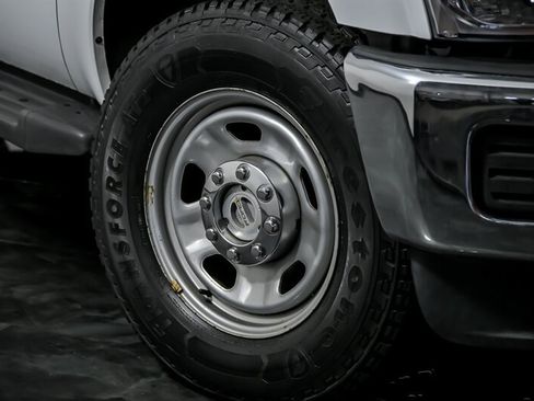 Used 2015 Ford F350 XL w/ Power Equipment Group image 3