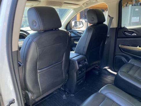 Used 2017 GMC Acadia Denali w/ Technology Package AWD/4WD image 15