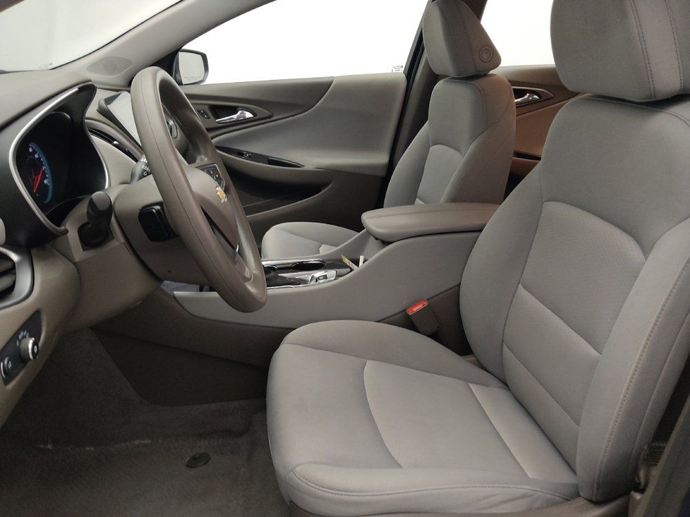 Used 2025 Chevrolet Malibu LT FWD image 17