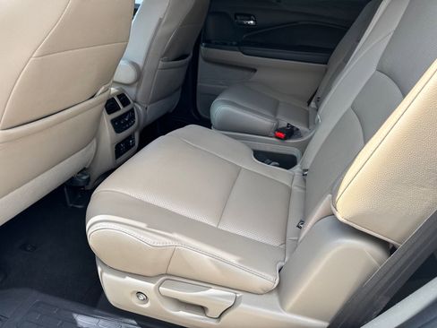 Used 2022 Honda Pilot Elite image 21
