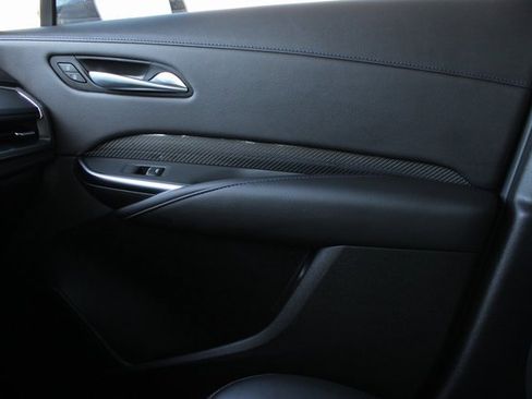 Used 2024 Cadillac XT4 Sport image 30