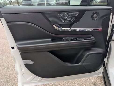 Used 2023 Lincoln Corsair Reserve w/ Equipment Group 202A image 23