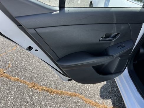 Used 2024 Nissan Sentra SV image 21