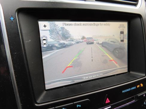 Used 2018 Ford Explorer Limited w/ Equipment Group 301A image 20