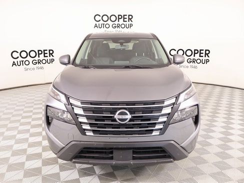 Used 2024 Nissan Rogue SV image 8