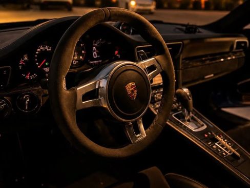 Used 2016 Porsche 911 GT3 RS image 14