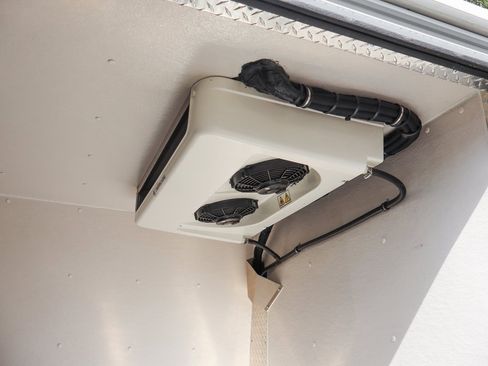 Used 2025 RAM ProMaster 3500 w/ Convenience Group image 12