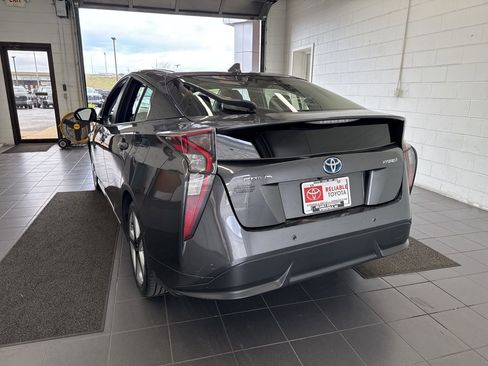 Certified 2017 Toyota Prius Four Touring image 6