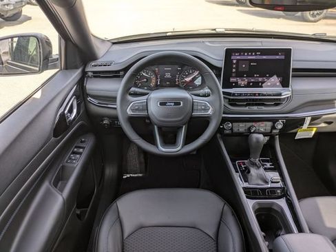 New 2026 Jeep Compass Latitude AWD/4WD image 28