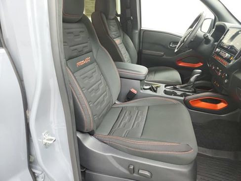 Used 2025 Nissan Frontier PRO-4X w/ Interior Protection Package AWD/4WD image 36