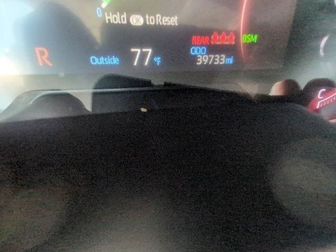 Used 2025 Toyota RAV4 XLE FWD image 17