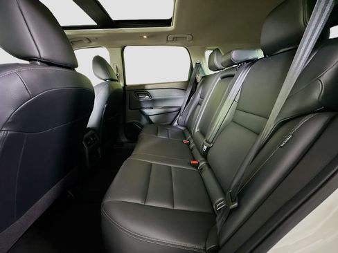 Used 2023 Nissan Rogue SL FWD image 27