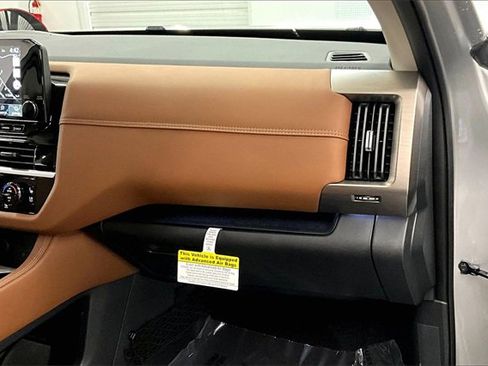 New 2025 Nissan Pathfinder Platinum w/ Lighting Package (N93) image 33