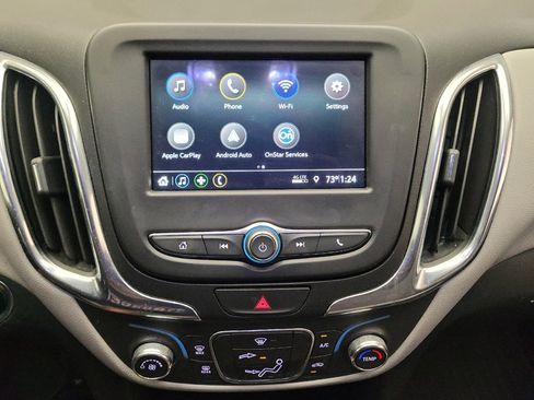 Used 2019 Chevrolet Equinox LT FWD image 25