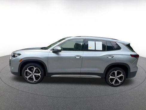 Used 2026 Volkswagen Tiguan SE AWD/4WD image 9