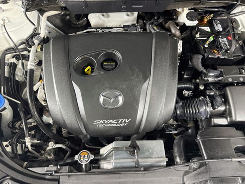 Used 2018 MAZDA CX-5 Touring w/ Preferred Equipment Package FWD image 39