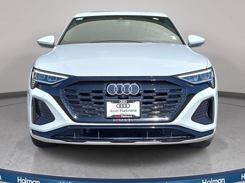Certified 2024 Audi Q8 e-tron Premium Plus w/ Premium Plus Package AWD/4WD image 3