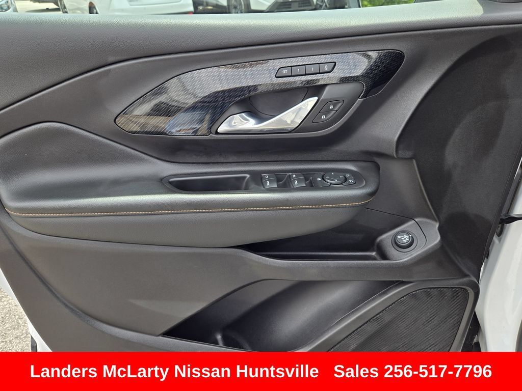 Used 2024 GMC Terrain AT4 AWD/4WD image 21