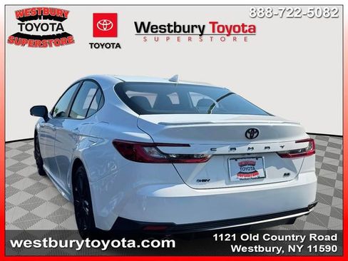 Used 2026 Toyota Camry SE w/ Convenience Package FWD image 9
